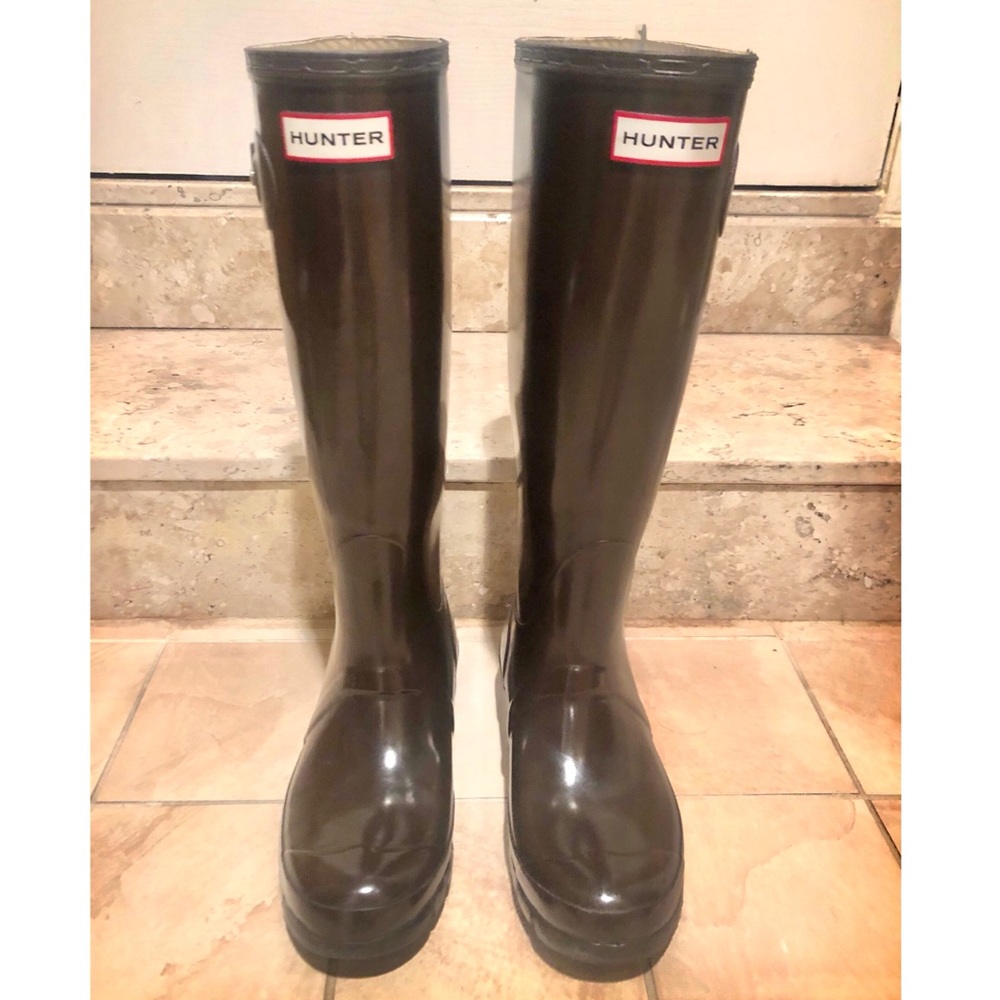 HUNTER glossy, chocolate brown, tall boot 👢